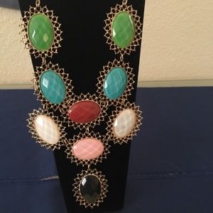multi coloed necklace
